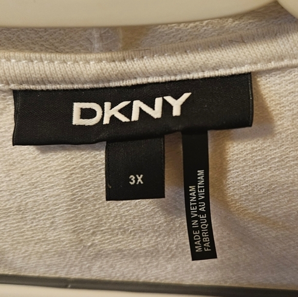 DKNY Cream Garment with Black Label - Picture 3 of 5